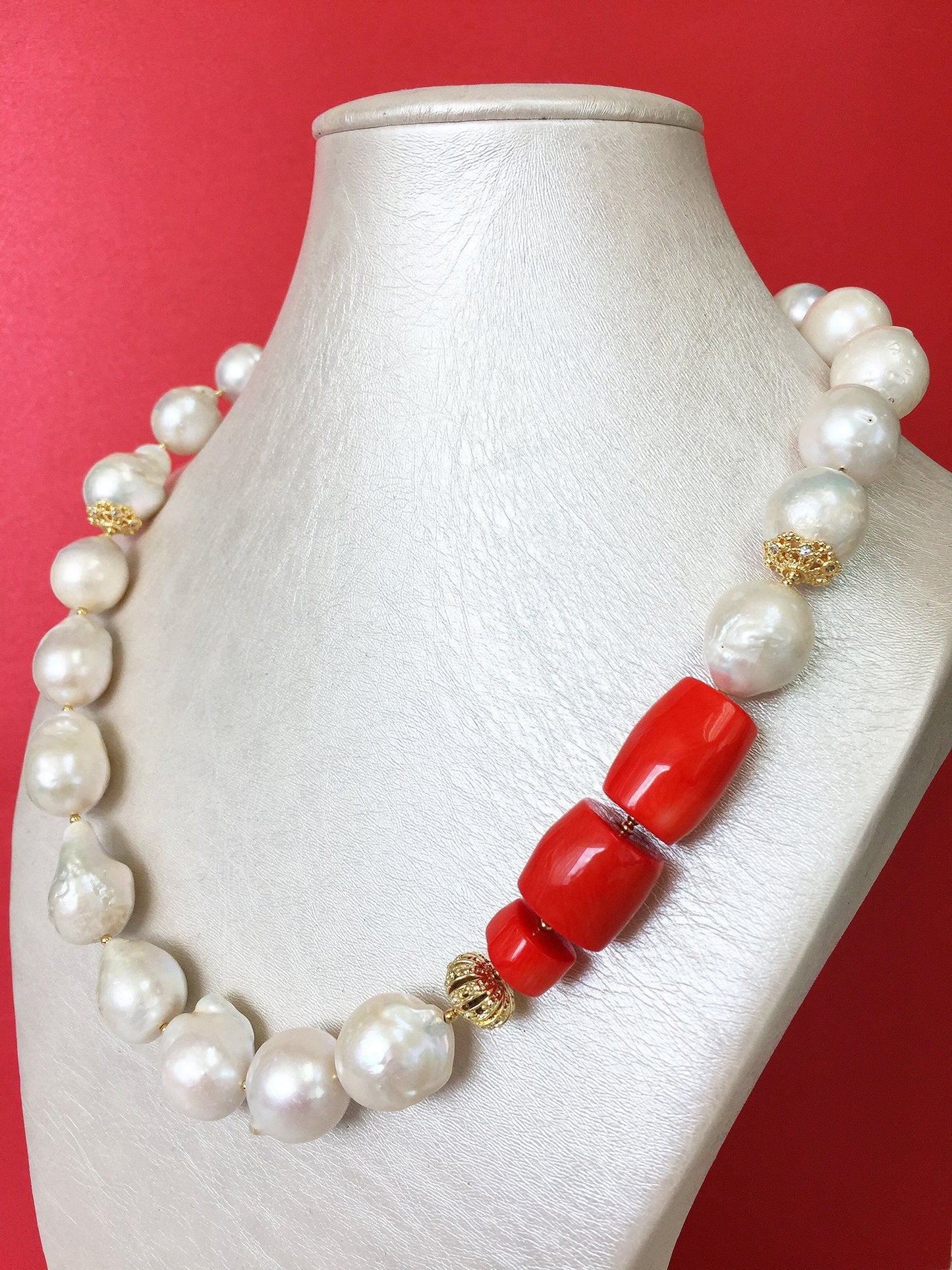 Baroque Freshwater Pearls With Coral Necklace MN031 - FARRA