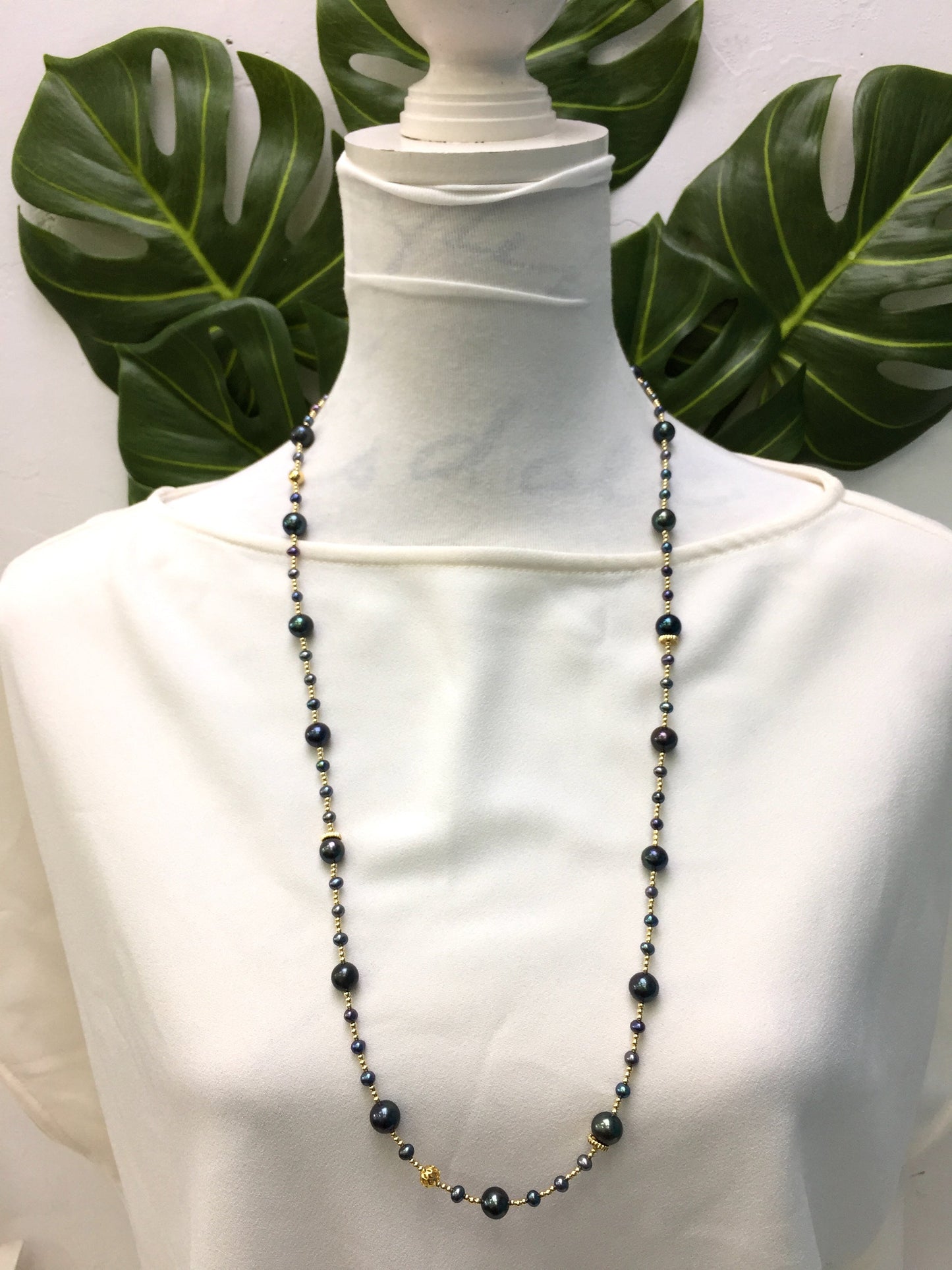 Versatile Black Freshwater Pearls Glasses Chain EC011 - FARRA