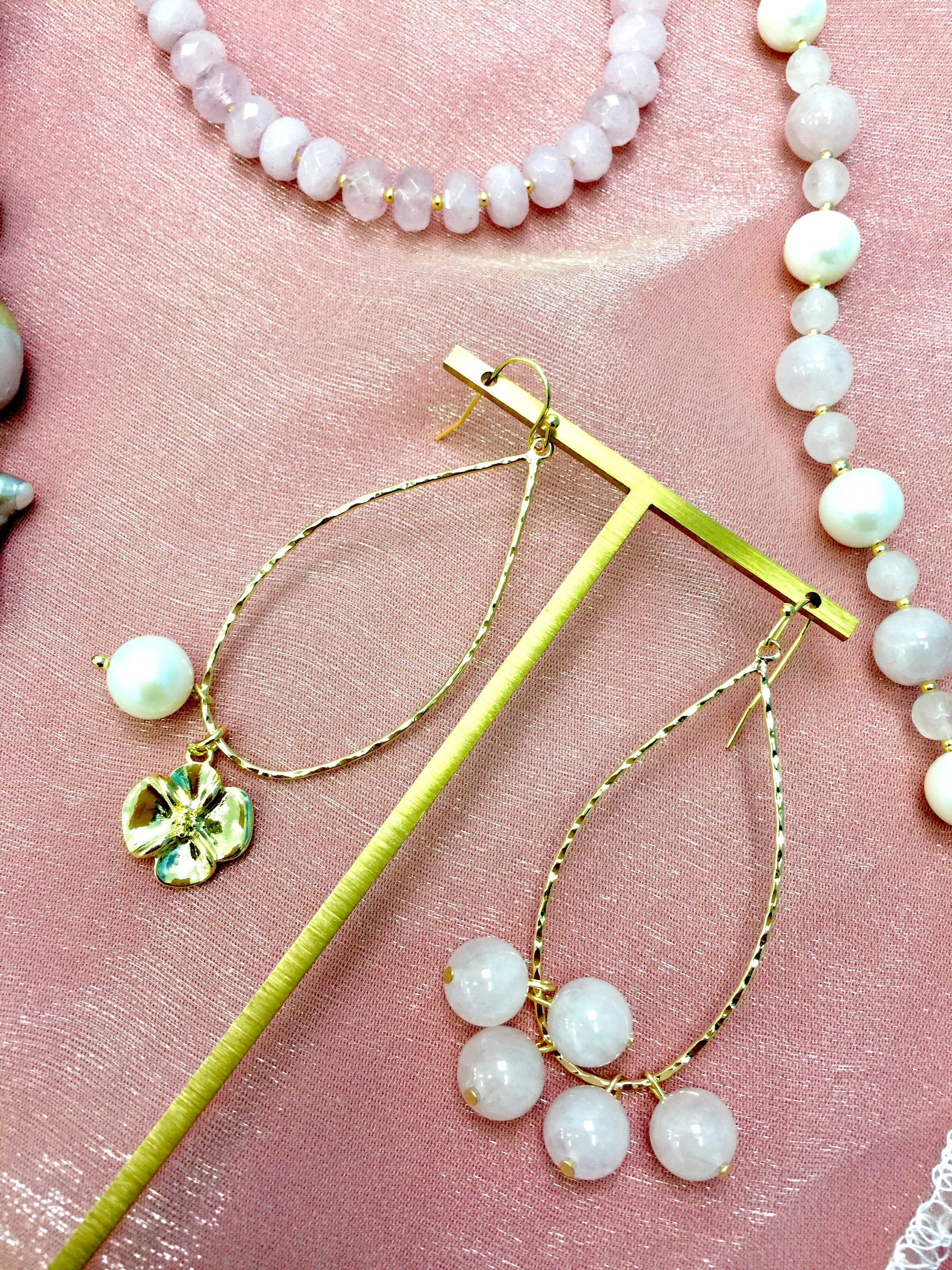 Rose Quartz & Freshwater Pearl Over Sized Earrings DE216 - FARRA