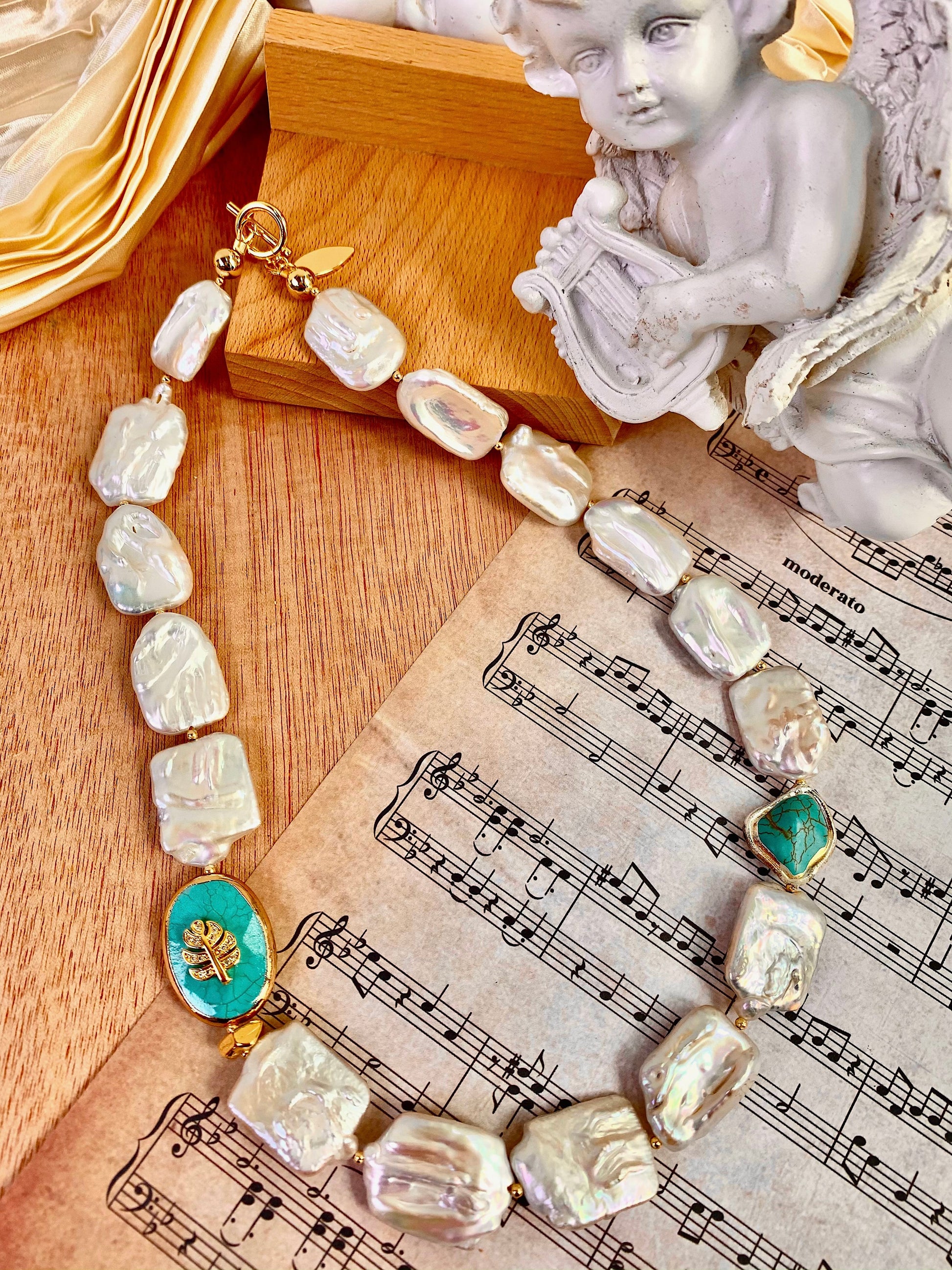 Rectangle Freshwater Pearls With Turquoise Stones Short Necklace EN011 - FARRA